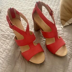 Coral Adrienne Vittadini Women's Sandals